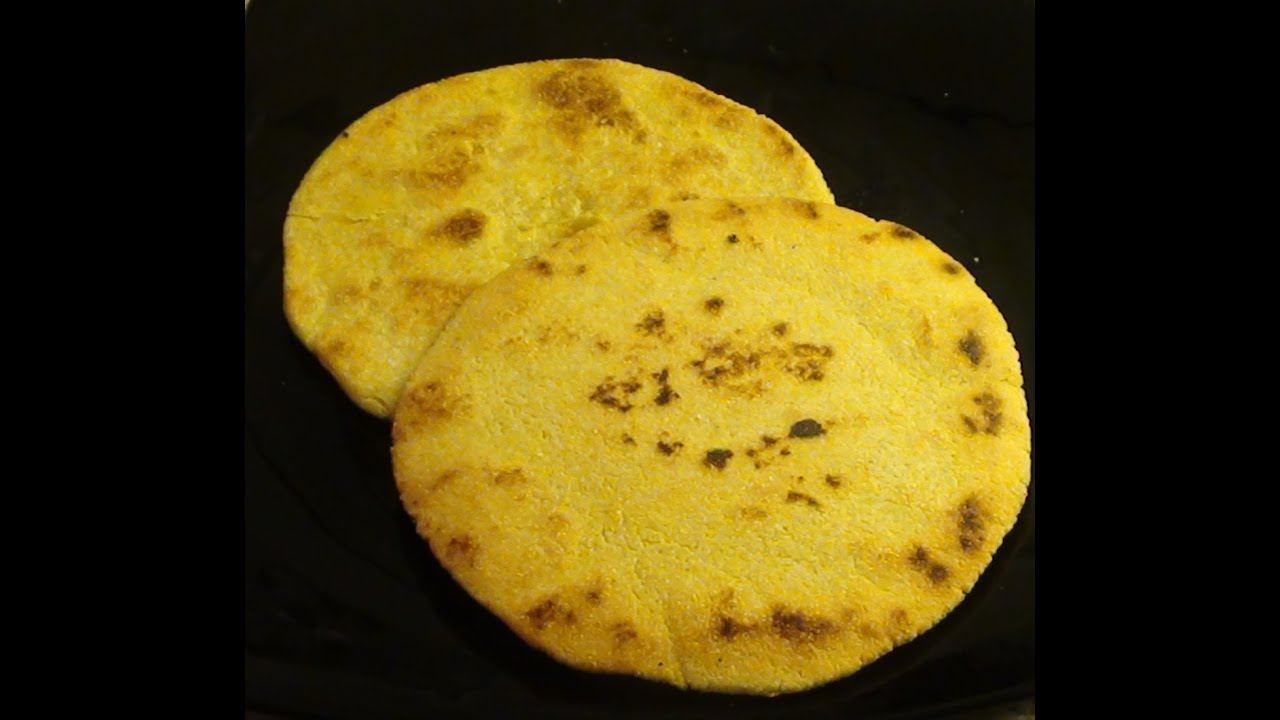 Makki Ki Roti Recipe Punjabi Makki De Roti Corn Flour Bread झटपट