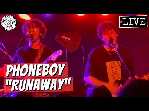 Phoneboy 'Runaway' LIVE