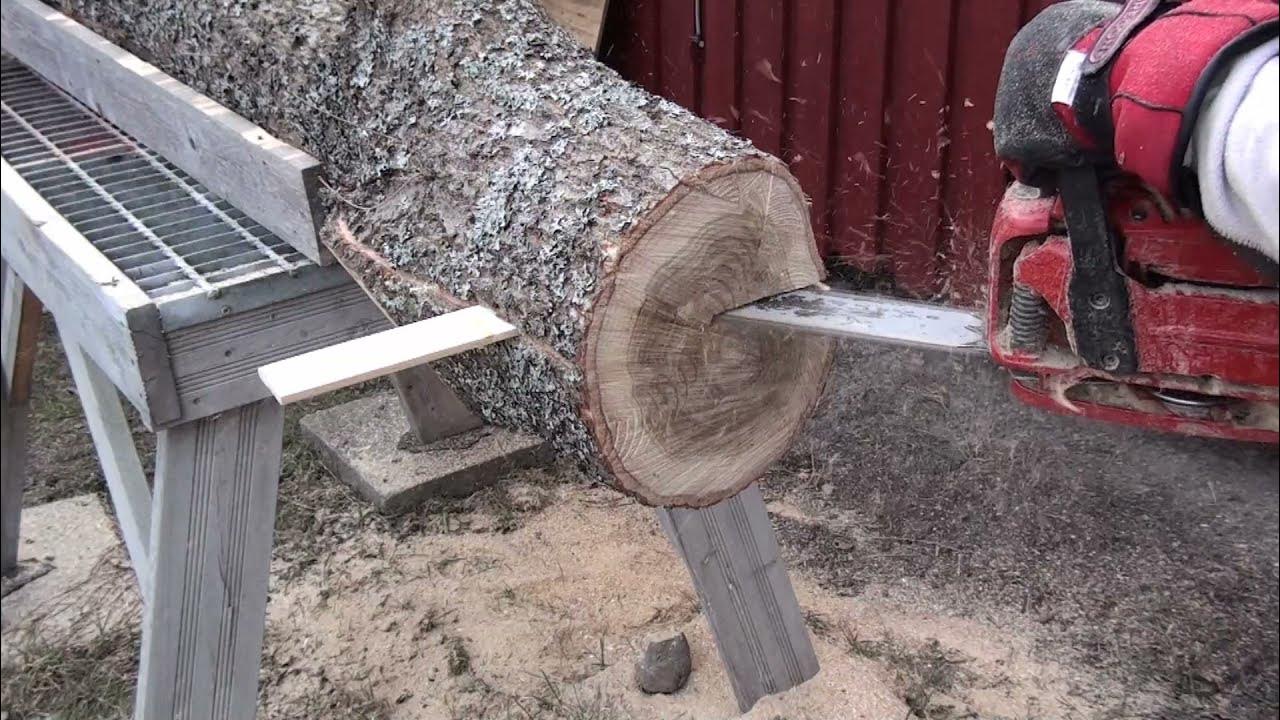 Splitting oak log with chainsaw YouTube