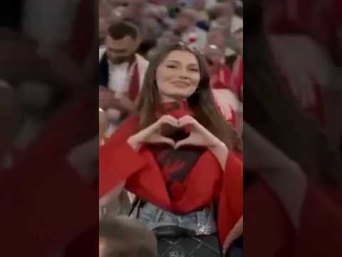 الشوالي يغازل الحسناء الألبانية ويرتبك أول الحكايات انتي