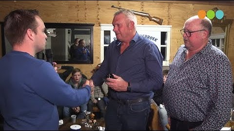 Zilveren en gouden speld voor bestuursleden OKO