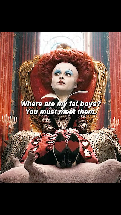 Alice in Wonderland | Alice Sneaks into the Castle to Find the Mad Hatter 🎩👑