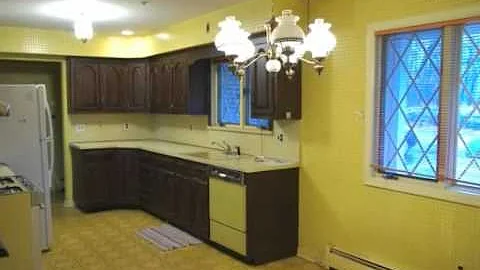 $424,900 3BR 2BA in CEDAR GROVE 7009.  Call  Miche...