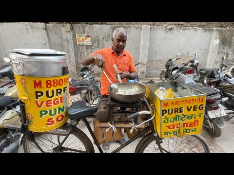 Chacha ji Makes Gravy Manchurian on Cycle | Indian Street Food