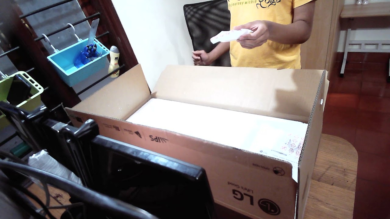 Lg ultrawide 29 inch monitor unboxing