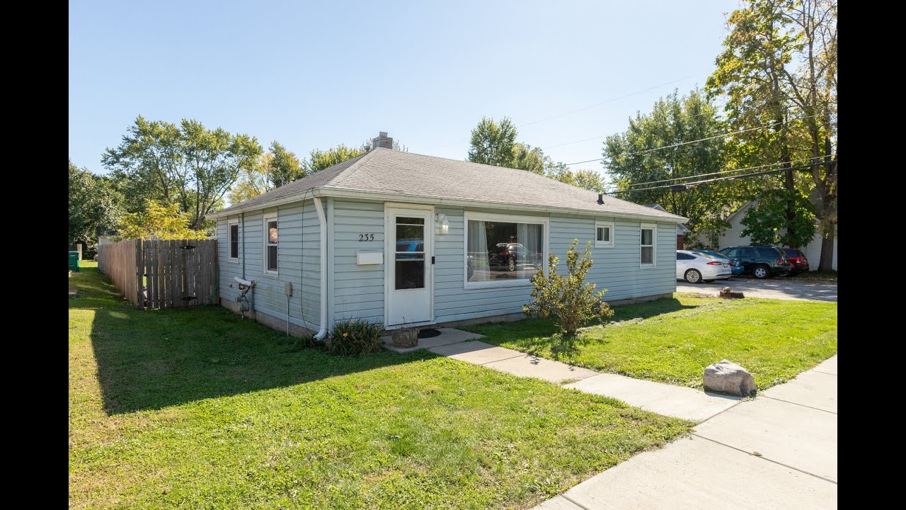 235 N Adams Street Brownsburg, IN | MLS# 22005769 | www.callcarpenter.com