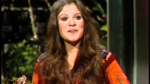 Melanie Safka-Tonight Show 1972 Together Alone & I...