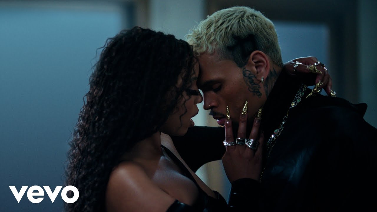 ⁣Chlöe, Chris Brown - How Does It Feel (Official Video)