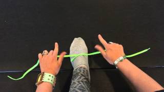 Magic Fingers Shoelace Tying