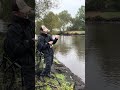 Was wir da an der Leine hatte, war NICHT der Fisch… 🎣 #fishing #viral #viralvideos #uferangeln