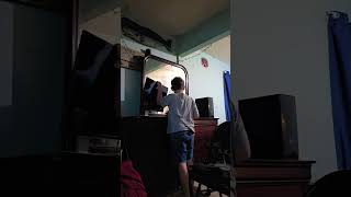 I got hurt by a stinking playstation 3 plus!