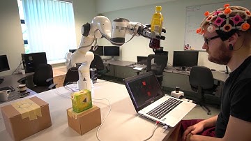 SSVEP BCI Demo - grasping objects with robotic arm