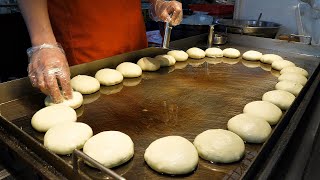 3,000 pieces are sold every day! Sweet Pancakes  Hotteok / Korean Street Food