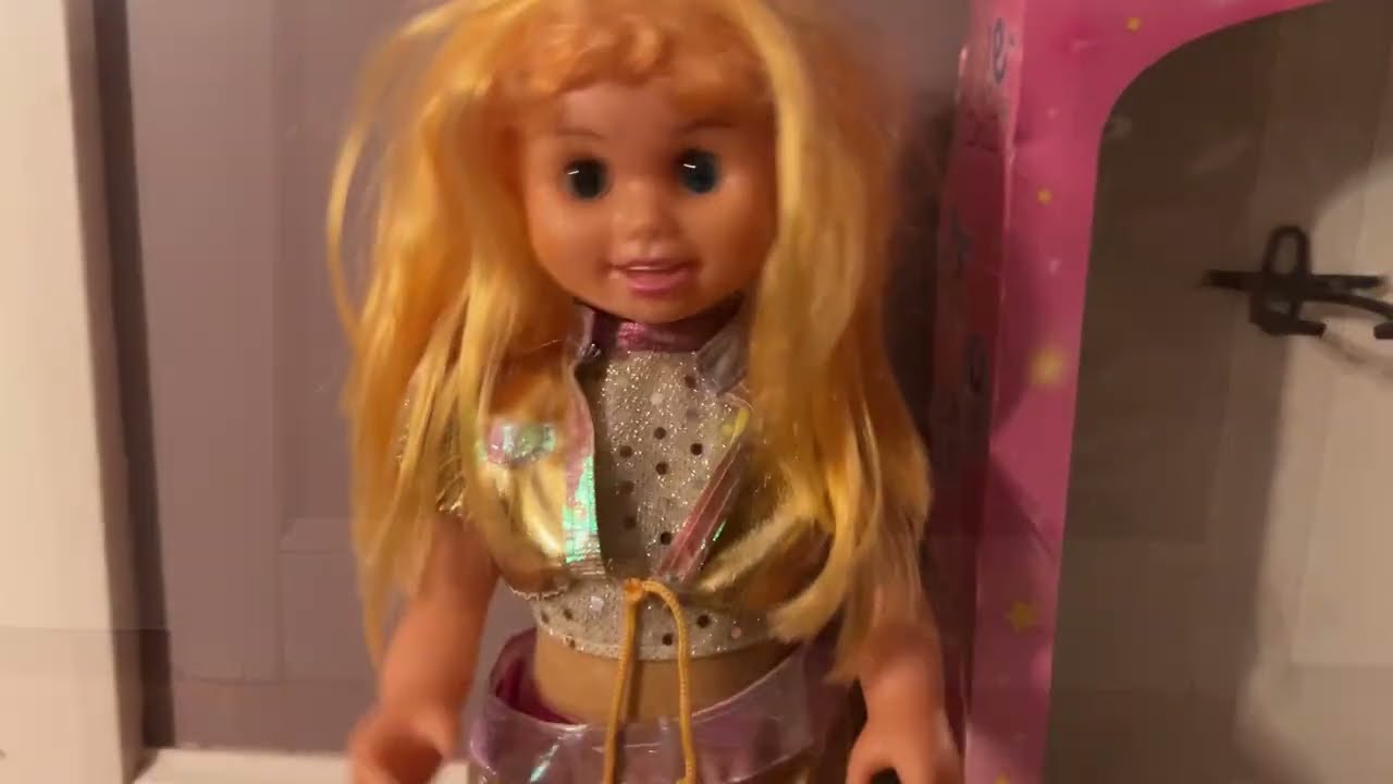 Jialong 2003 Dancing Billie Doll - YouTube