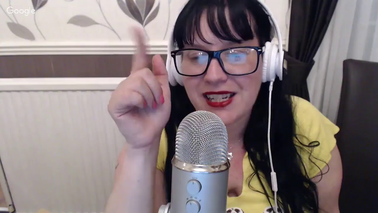 Asmr Live Stream - Relaxing Mouth Sounds / Sksksksk / Kissing Sounds / Hand Movements etc!  22:30gmt