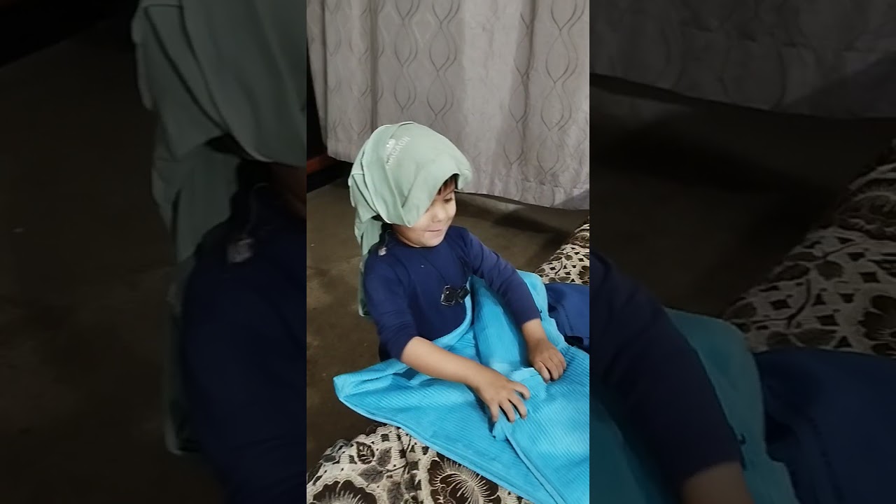 آج امی کی  خوشی کی انتہا  دیکھئے۔  آج امی کے سارے کپڑے سیل ہو گئے ماشاءاللہ 😊😊😊😊😊😊