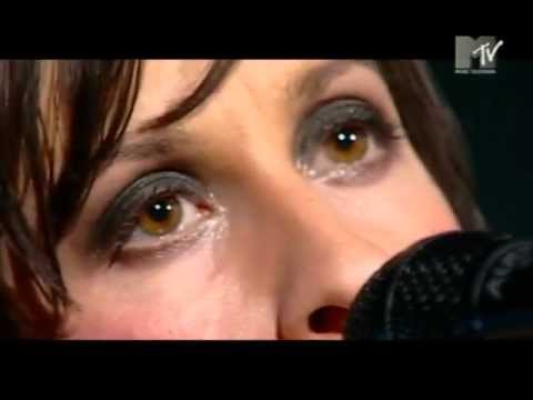 Alanis Morissette - That I Would Be Good live MTV Supersonic 2004