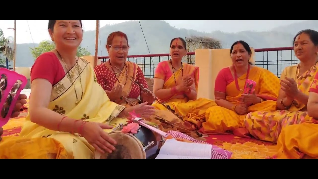 आज पडोस में शादी के  कीर्तन नई कीर्तन मंडली द्वारा और बहुत सुंदर शुरुआत लाइक  सब्सक्राइब करना जी🙏🙏