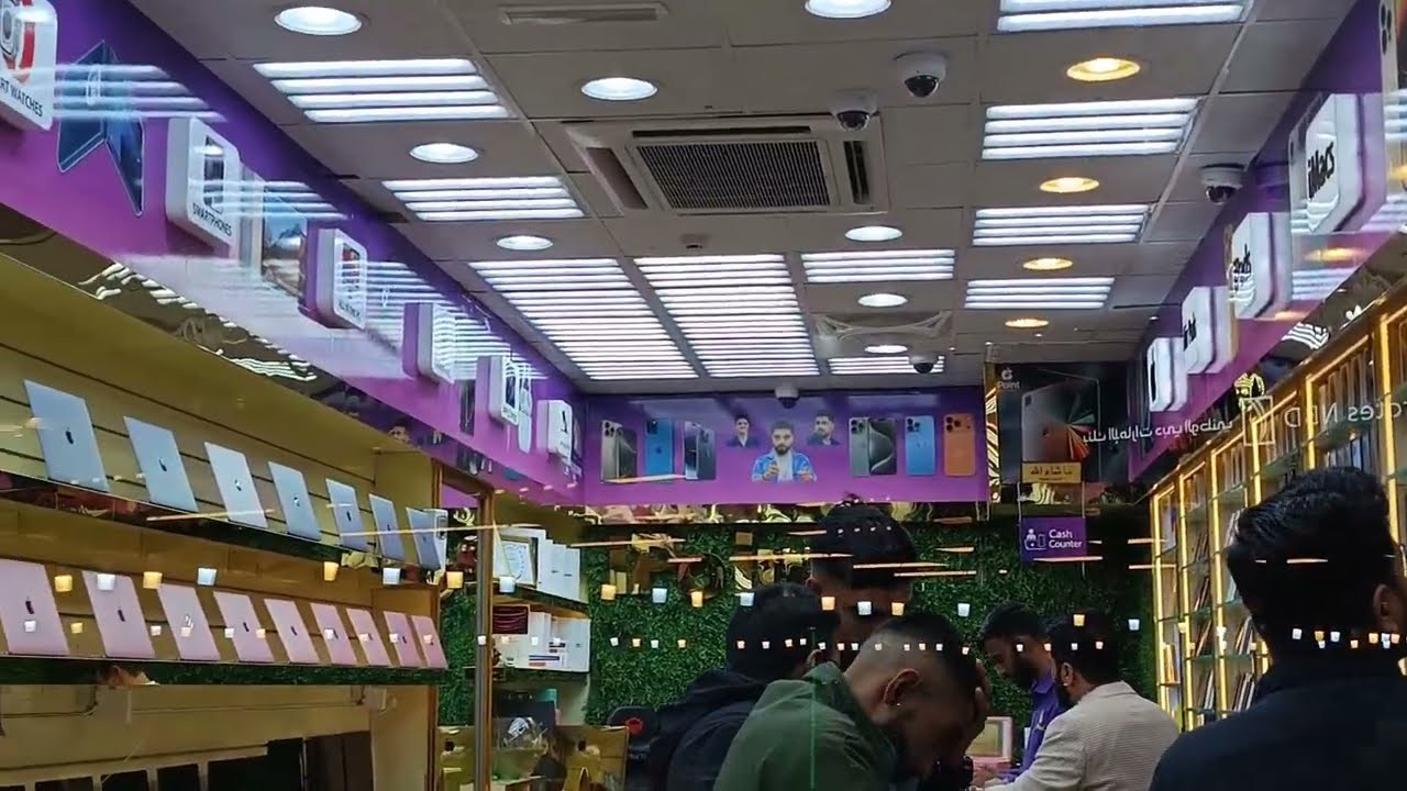 Part 4 | Kanhaiya iPoint Dubai | iPhone Shop Visit | Hindi Vlog