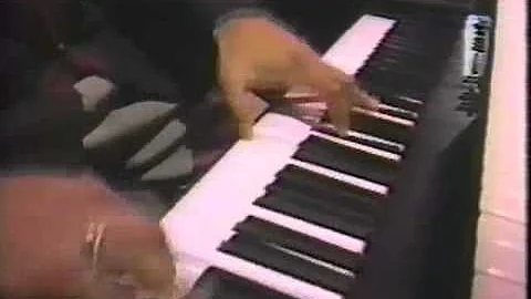 Sting Live in Tokyo - "....world is runnin down". ...