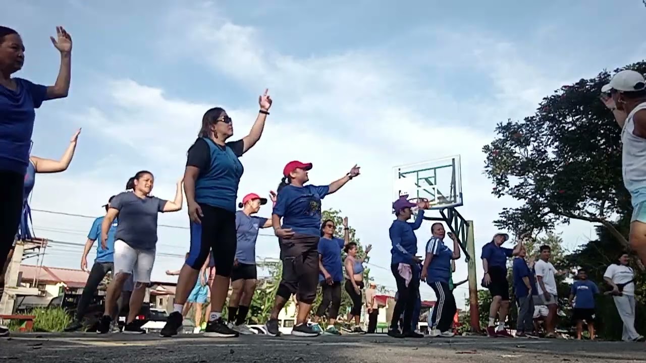 On the spot choreo yan ni coach Carlo 🤣