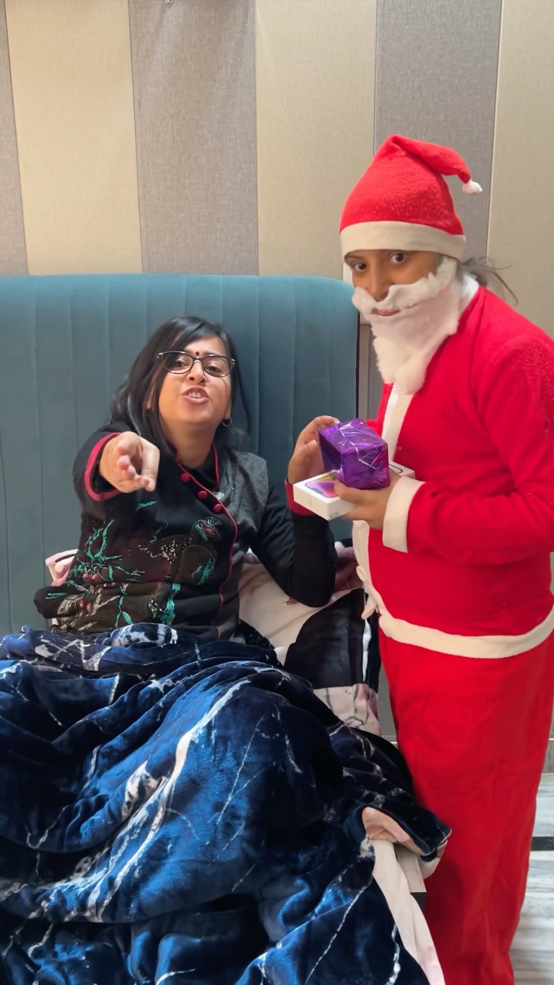 What Gift do you want from Santa? ?? #santaclaus #momsbelike #christmas #jagritipahwa #25december