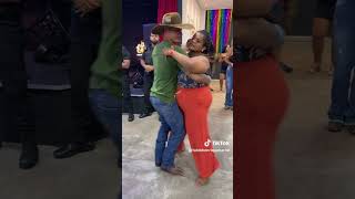 EITA BAILÃO !!! @Fabiobarretooficiau #hit #viral #forrozão #piseiro  DEUS É O MAIOR 🙏🏻🦅♥️🎹