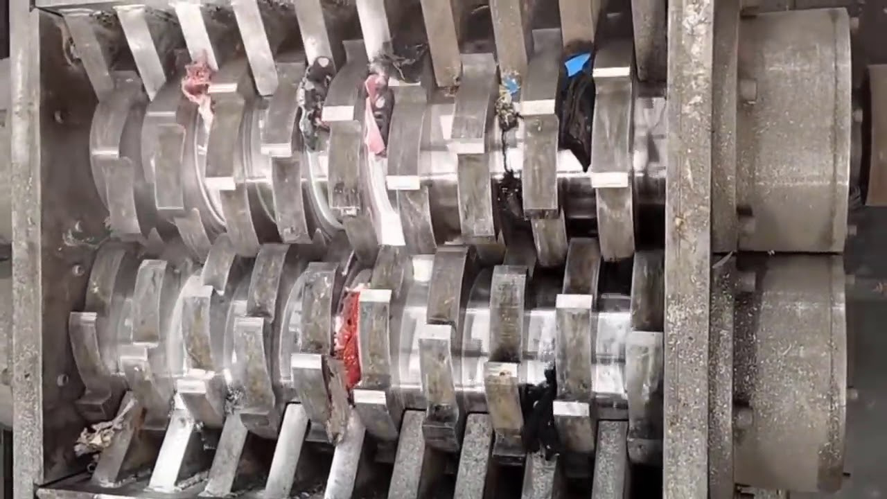 Uma Industria Que Fabrica Esferas De Metal