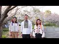 Професор та студенти в Японії одягнули вишиванки на знак підтримки України