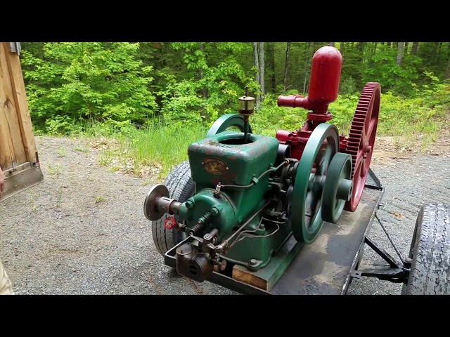 マロ Starting 1924 Fairbanks Morse Model Z Engine - YouTube