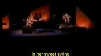 tom jobim e vinicius de moraes - garota de ipanema (english subtitles) tom jobim e vinicius de moraes - garota de ipanema (english subtitles)