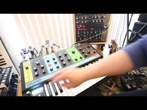 Moog Grandmother Sequencer + DFAM sync Demo "Major Tom"