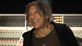 Robert Cray speaks about his new album "That's What I Heard" Profile