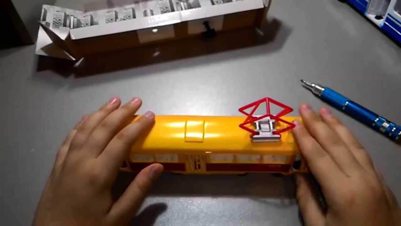 Игрушка трамвай Татра T3