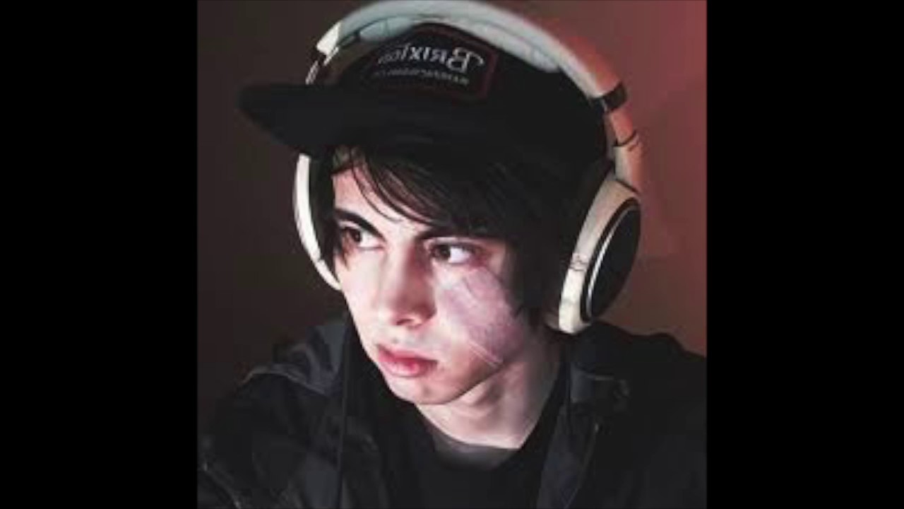 10 unseen pictures of leafyishere.