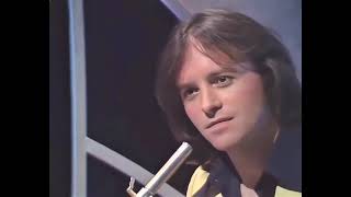 0 CC 🎧 I'M NOT IN LOVE 1975