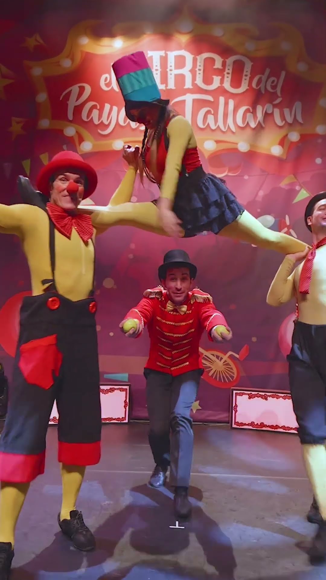 EXTRACTO ? El Payaso TALLARÍN - Un mundo mágico ?✨ CantaJuego | Música Infantil