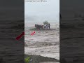 Tem muita gente presa na ilha vendo a hora o rio levar#chuvas #temporal #acidente