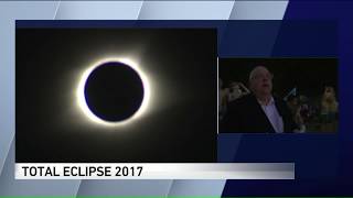 Tom Skilling gets emotional watching eclipse in Carbondale, IL Content