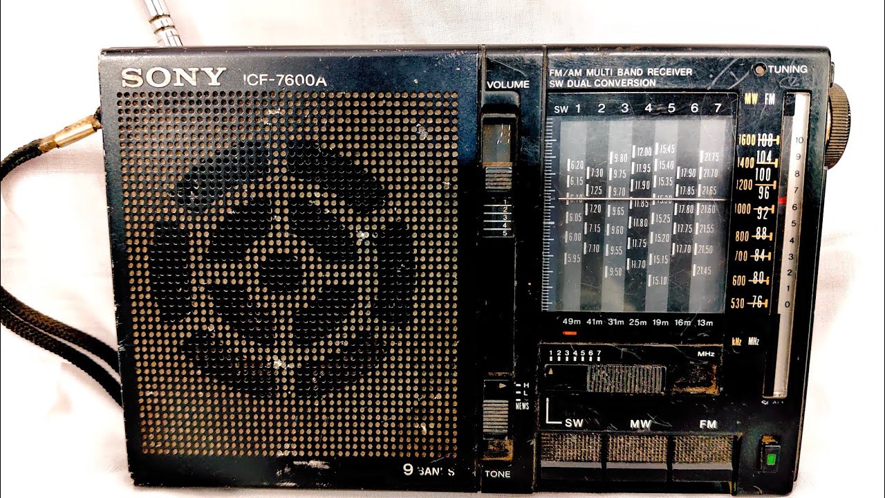 (Sold)SONY ICF 7600A 1200rs.