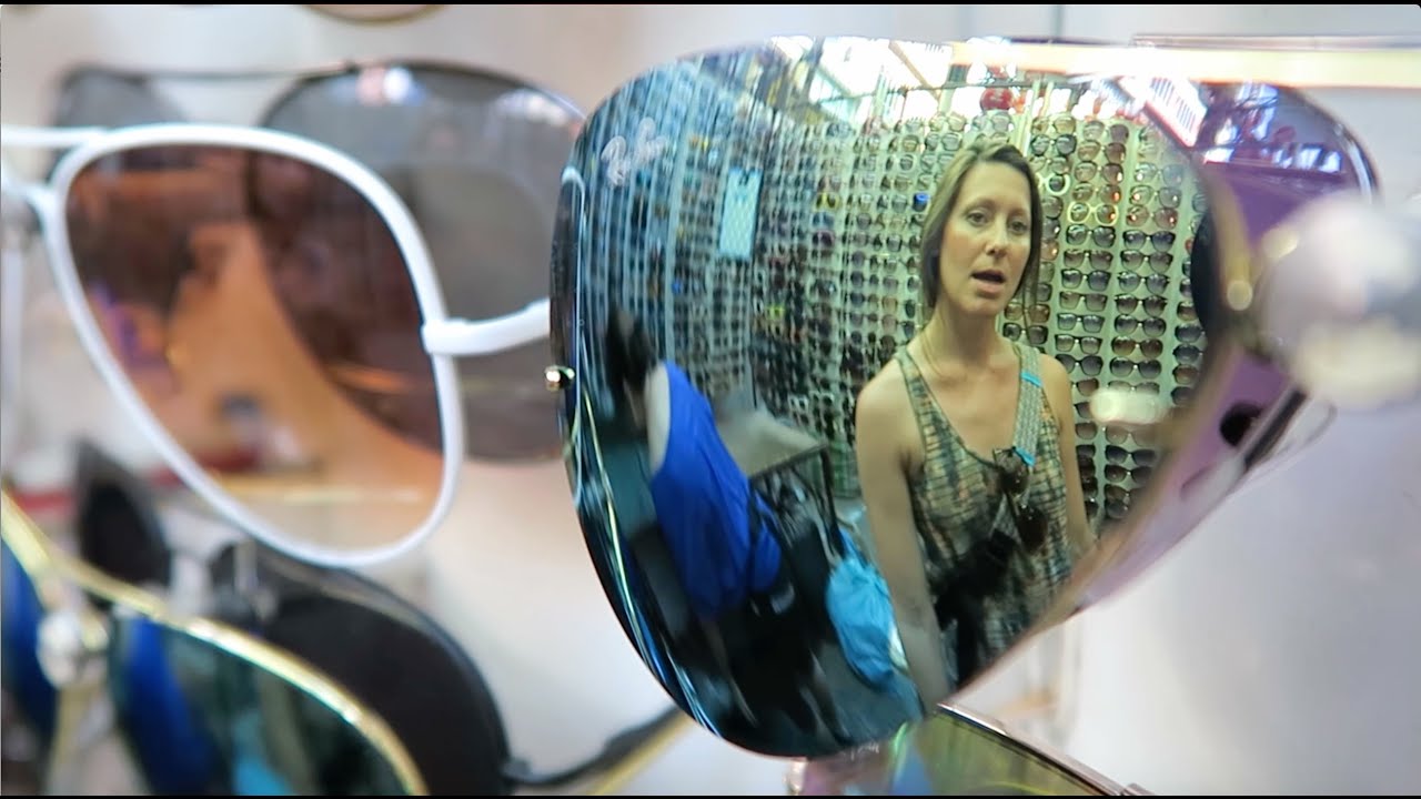Shopping for Knock-Offs on PETALING STREET in Chinatown | Kuala Lumpur