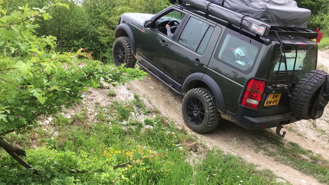 Блокировка дискавери. Land Rover Discovery 3 Offroad. Ленд Ровер Дискавери 3 оффроад. Ленд Ровер Дискавери 3 off Road. Land Rover Discovery 3 off Road Tuning.