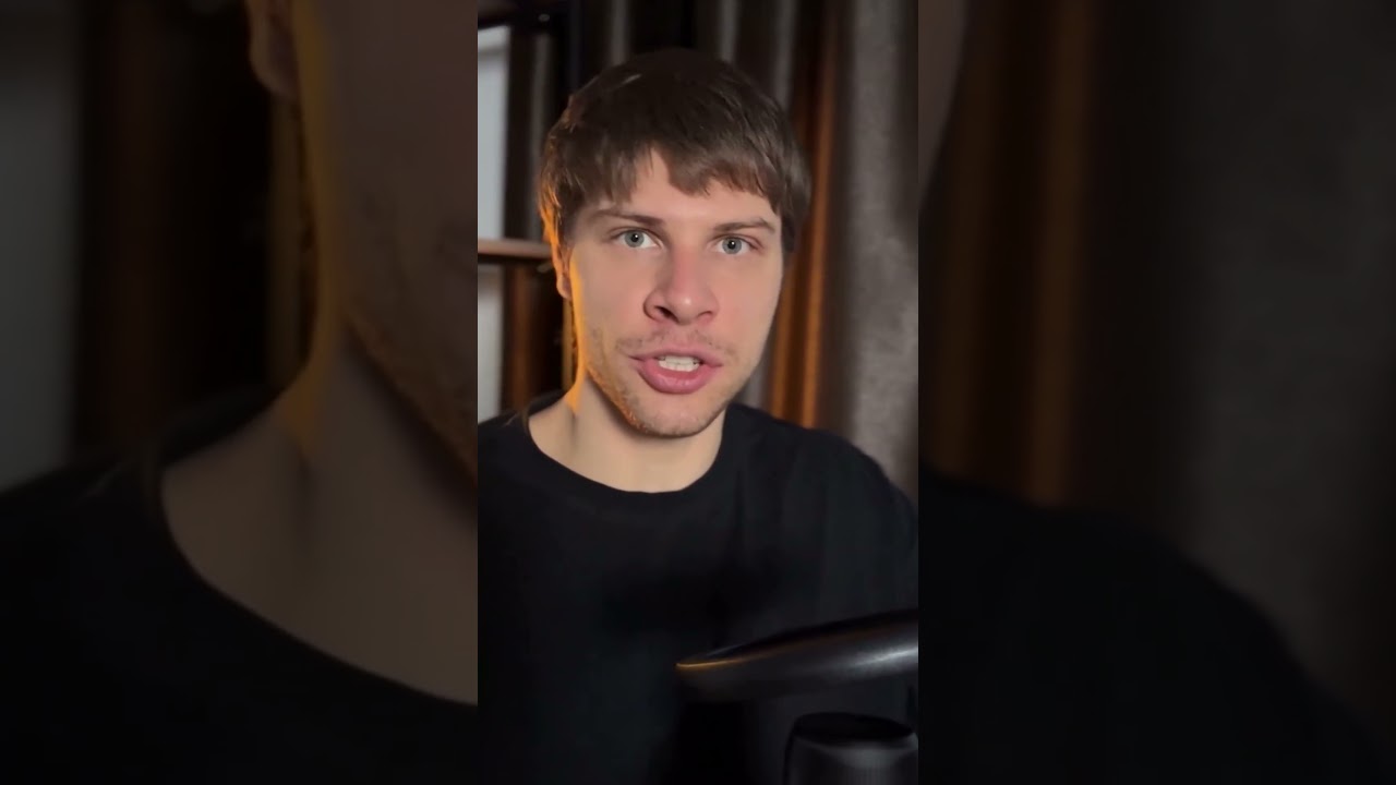 NASA accidentally captured a UFO on Mars!