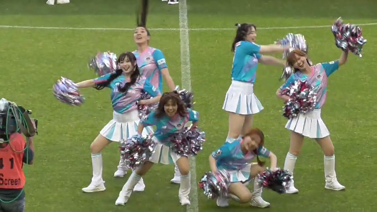 超目玉！サガン鳥栖ベンチコート HATTRICK（ハットトリック）-選手の想いをファンへ届ける公式