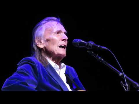 MVI 5847 Gordon Lightfoot IF YOU COULD READ MY MIND Massey Hall Nov.27,2021 CHAR WESTBROOK video