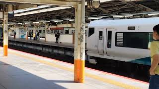 E257系2000番台オオNA-03編成・E231系1000番台・E233系3000番台コツK-09編成+コツE-53編成横浜駅同時発車 News
