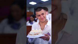 He knows how to cheer her up 😍  XO TEAM TikTok #xoteam #tiktok screenshot 4