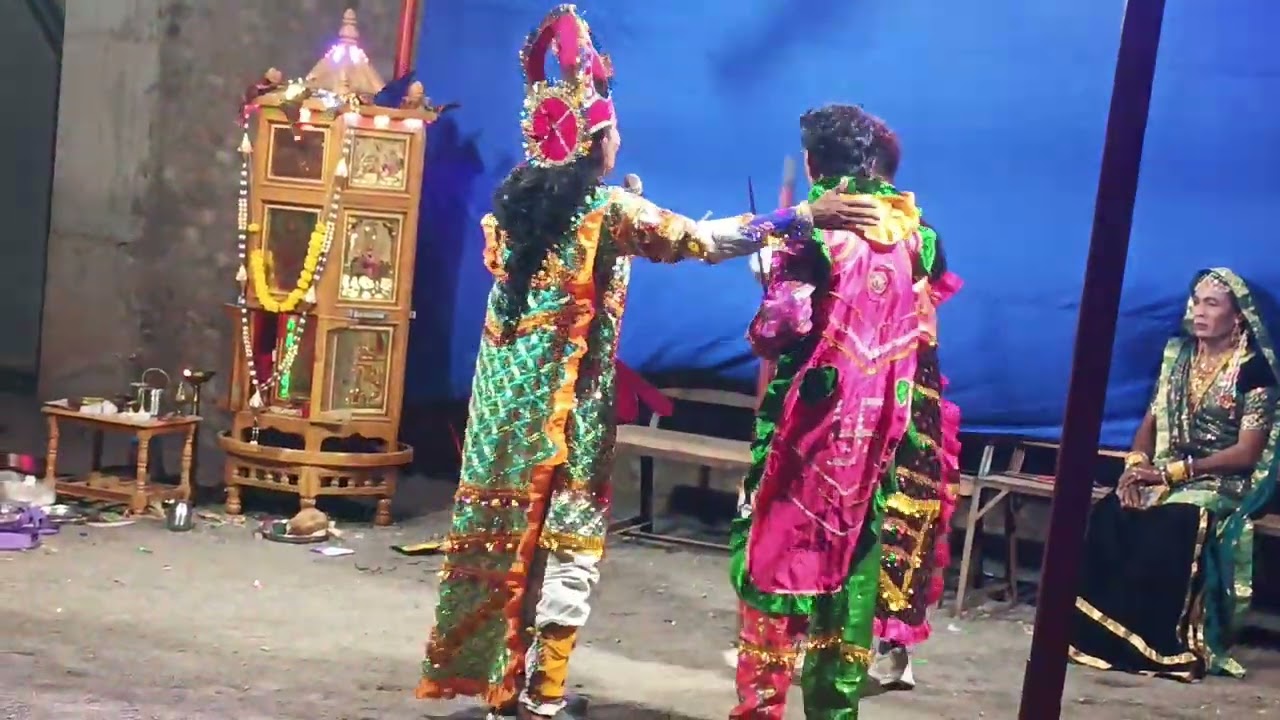 રા નવઘણ અને હમીર શુંબરો નું યુદ્ધ નાના પાળિયાદ નવરાત્રી મંડળ somaraj mer 5107