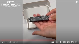 Unboxing a QolorFLEX 2x2.5A Multiverse Dimmer