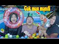 Pertama kali dinda  mama ajak dedek meira berenang